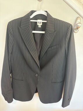 Pinstripe Single-Button suit in Charcoal black